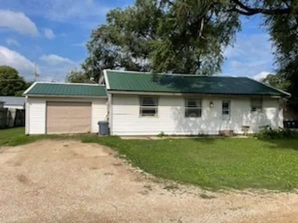 1208 Mulnix St, Rock Falls, IL 61071