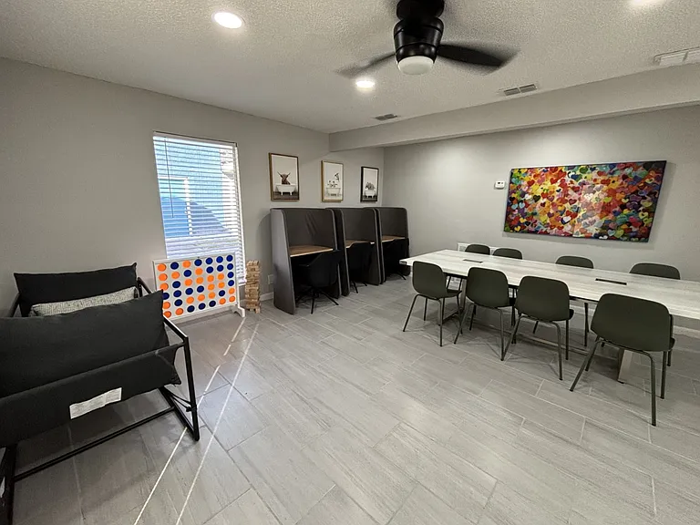 Edinburg Place Apartments — Photo 13