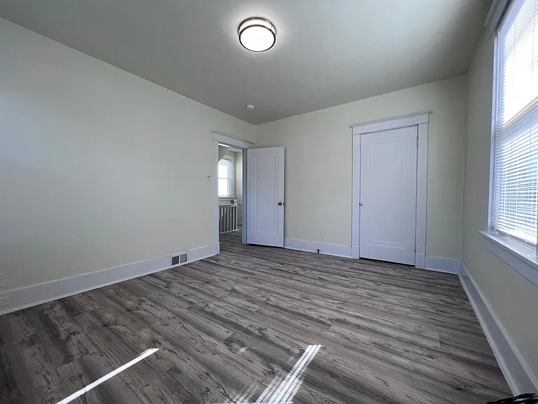 132 Amelia St — Photo 22