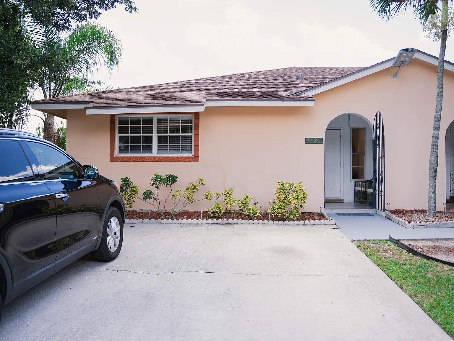 2 bed, 2.0 bath, 1024 sqft, $4,500 — Photo 2