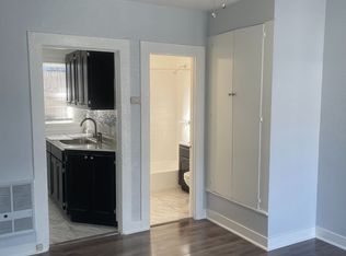 1420 E 75th St #1424, Los Angeles, CA 90001