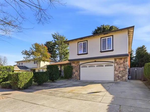 750 W 9th St, Gilroy, CA 95020