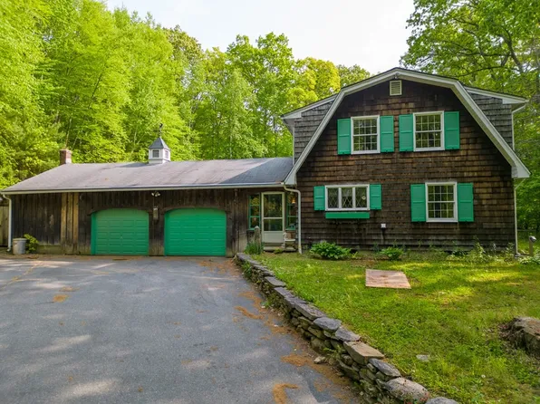 44 Davis Rd, West Brookfield, MA 01585