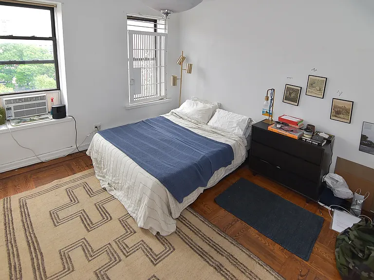 104 E 4th St #D7 — Photo 6
