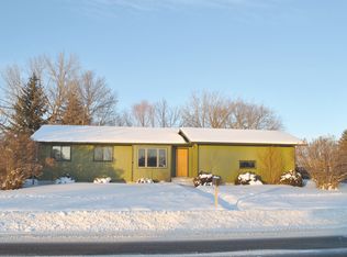 1343 9th St E, Dickinson, ND 58601