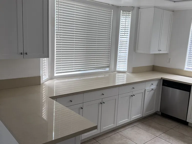 Kitchen one side