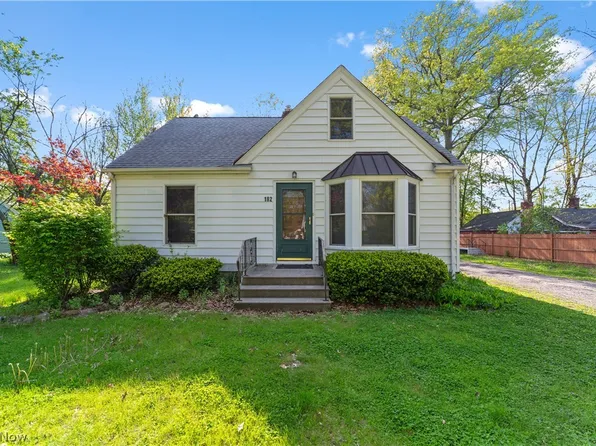182 Norman Ave, Avon Lake, OH 44012