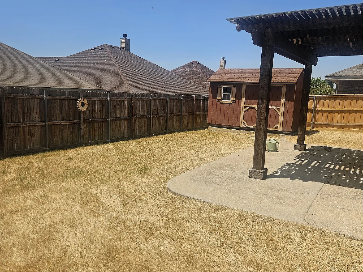 4 bed, 1790 sqft, $2,400 — Photo 2