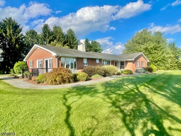 384 Delaware Rd, Hope Twp., NJ 07825