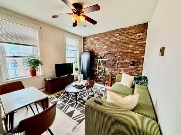 472 Commercial St #3, Boston, MA 02109