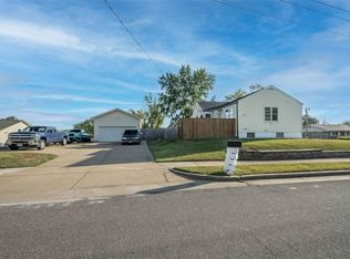 3811 Towers Rd, Saint Charles, MO 63304