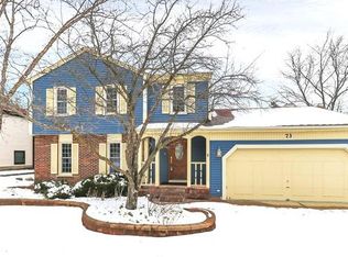 73 W End Rd, Roselle, IL 60172