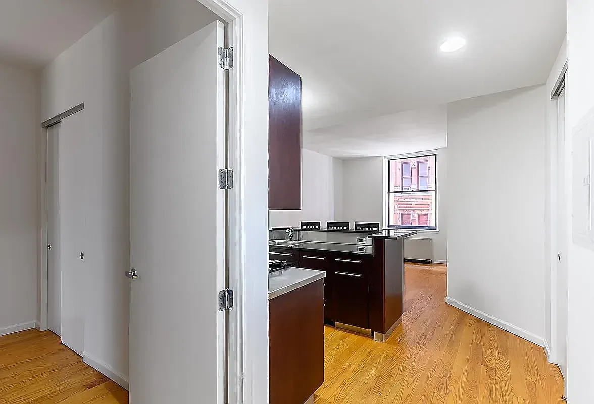 150 Nassau Street — Photo 2