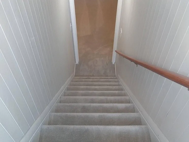 370 Randolph St — Photo 20