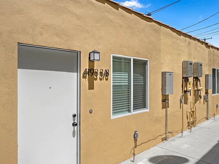 4189 Leimert Blvd — Photo 14