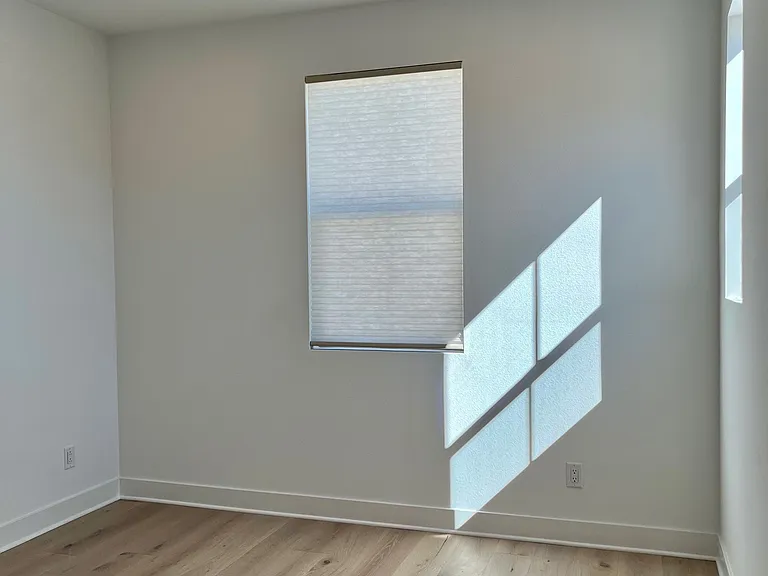 779 Edward Scholle Dr — Photo 24