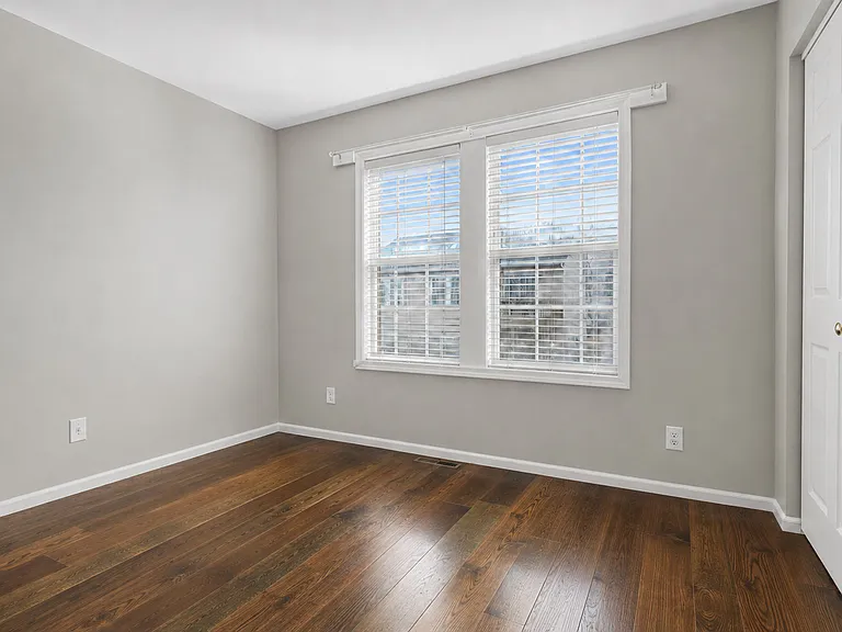 356 Ogden Falls Blvd #356 — Photo 3