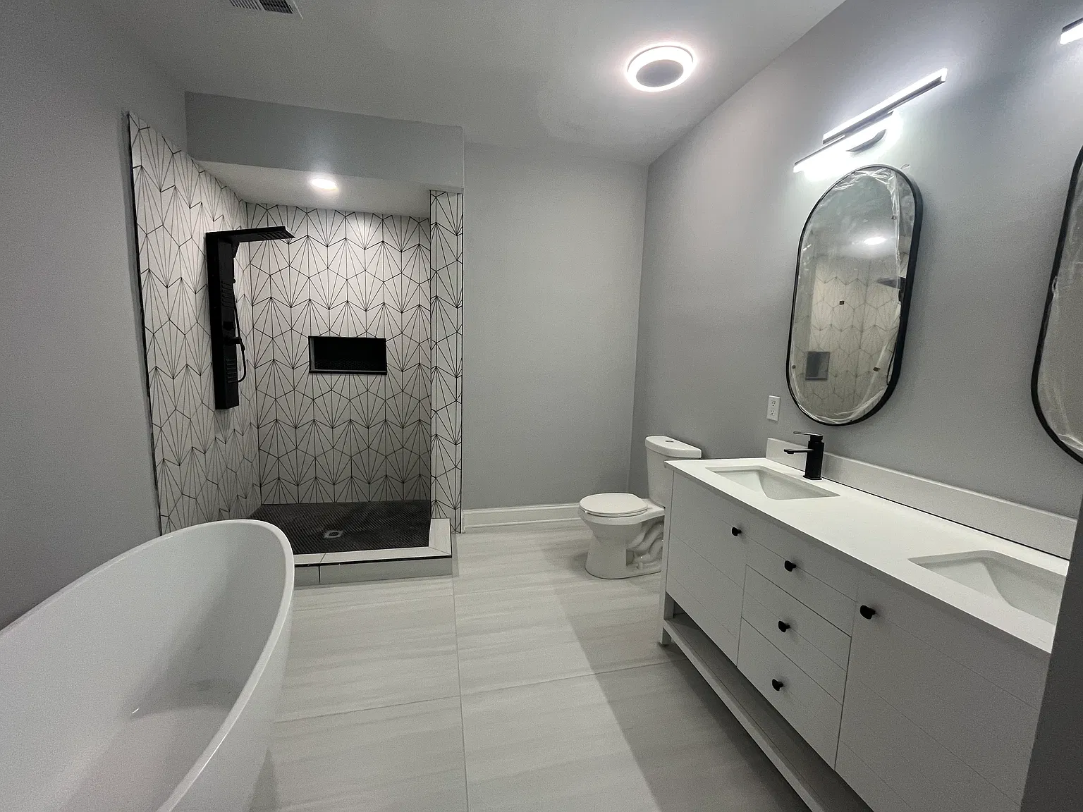 9 bed, 6000 sqft, $8,000 — Photo 2