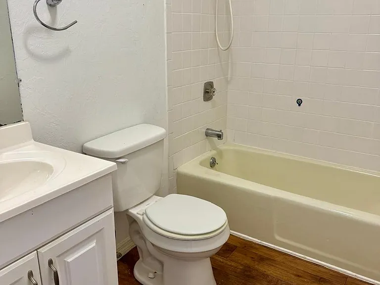 22481 Westchester Blvd #B36 — Photo 26