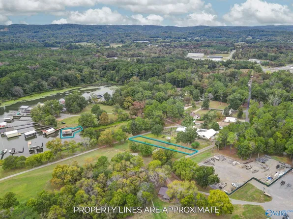 274 Bayshore Dr, Guntersville, AL 35976