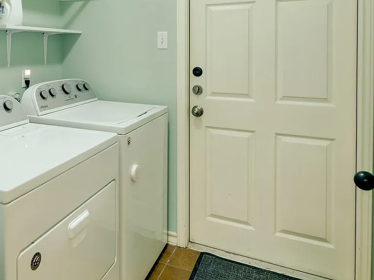 Laundry Room Cabinet