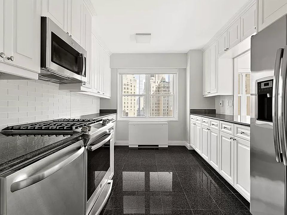 2nd image of 1910 Broadway #11F