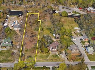 22 Union Ave #A, Center Moriches, NY 11934