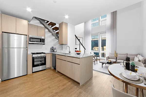 Rented by MNS | media 3