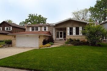 1st image of 1822 N Vail Ave