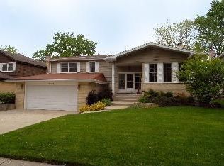 1822 N Vail Ave, Arlington Heights, IL 60004