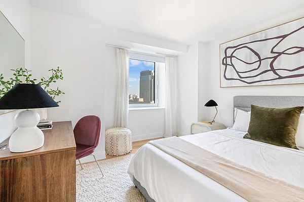 Rented by Nest Seekers International | media 8