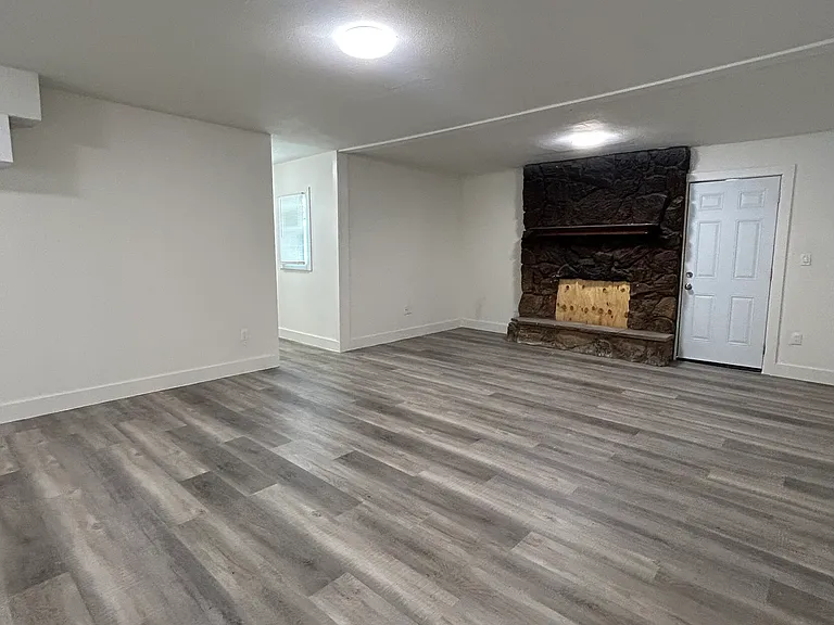 1636 Camellia Dr — Photo 3
