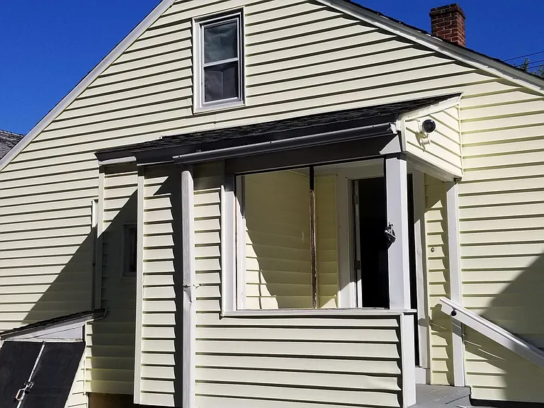 60 Admiral St — Photo 3