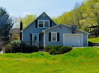 239 Big Creek Rd, Gauley Bridge, WV 25085