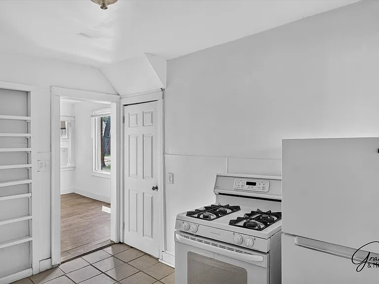 18475 Wexford T - TO Real Estate LLC — Photo 6