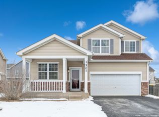 1507 Legacy Pointe Blvd, Joliet, IL 60431