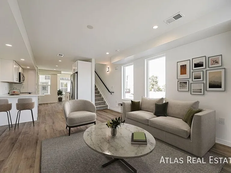 2640 S Delaware St #3 — Photo 1