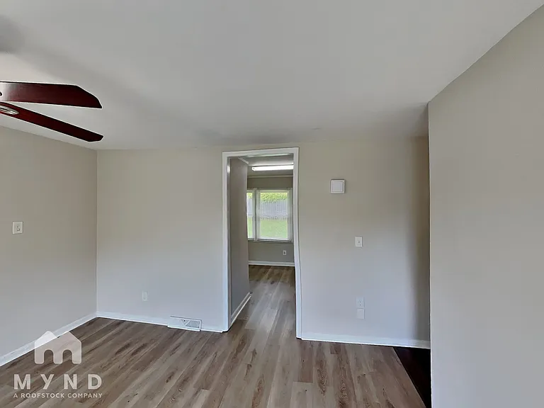 730 Dunbrook Ln — Photo 9