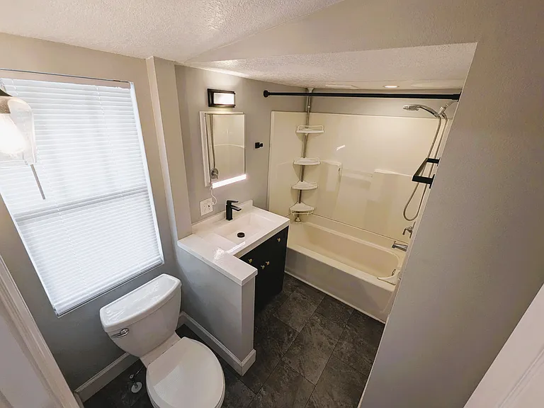 En Suite Bathroom