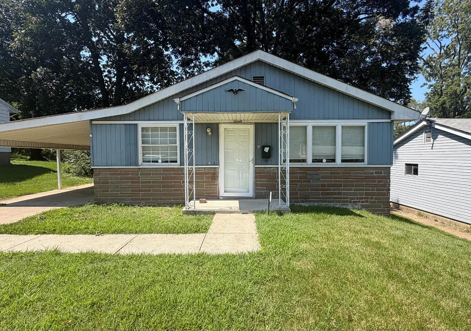 10049 Lilac Ave — Photo 2