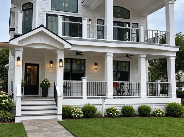 141 8th St, Avalon, NJ 08202