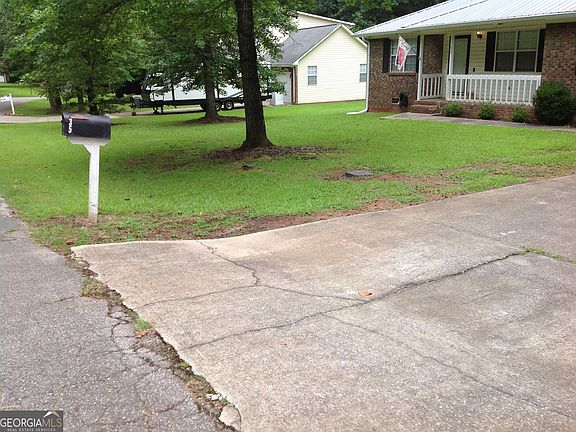 5th image of 35 Woodland Dr