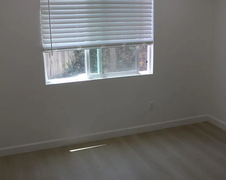 227 Waldo Ave #A — Photo 9