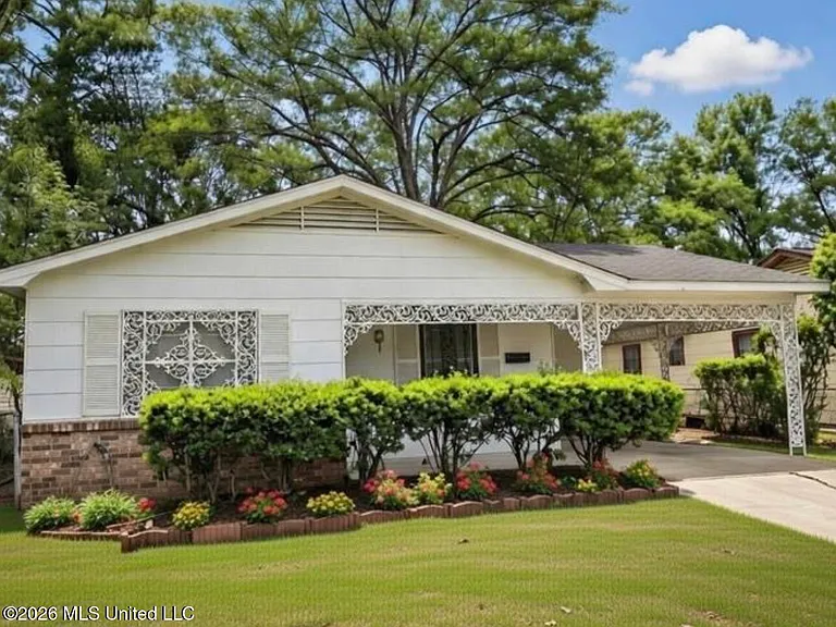 3625 Liberty St — Photo 1