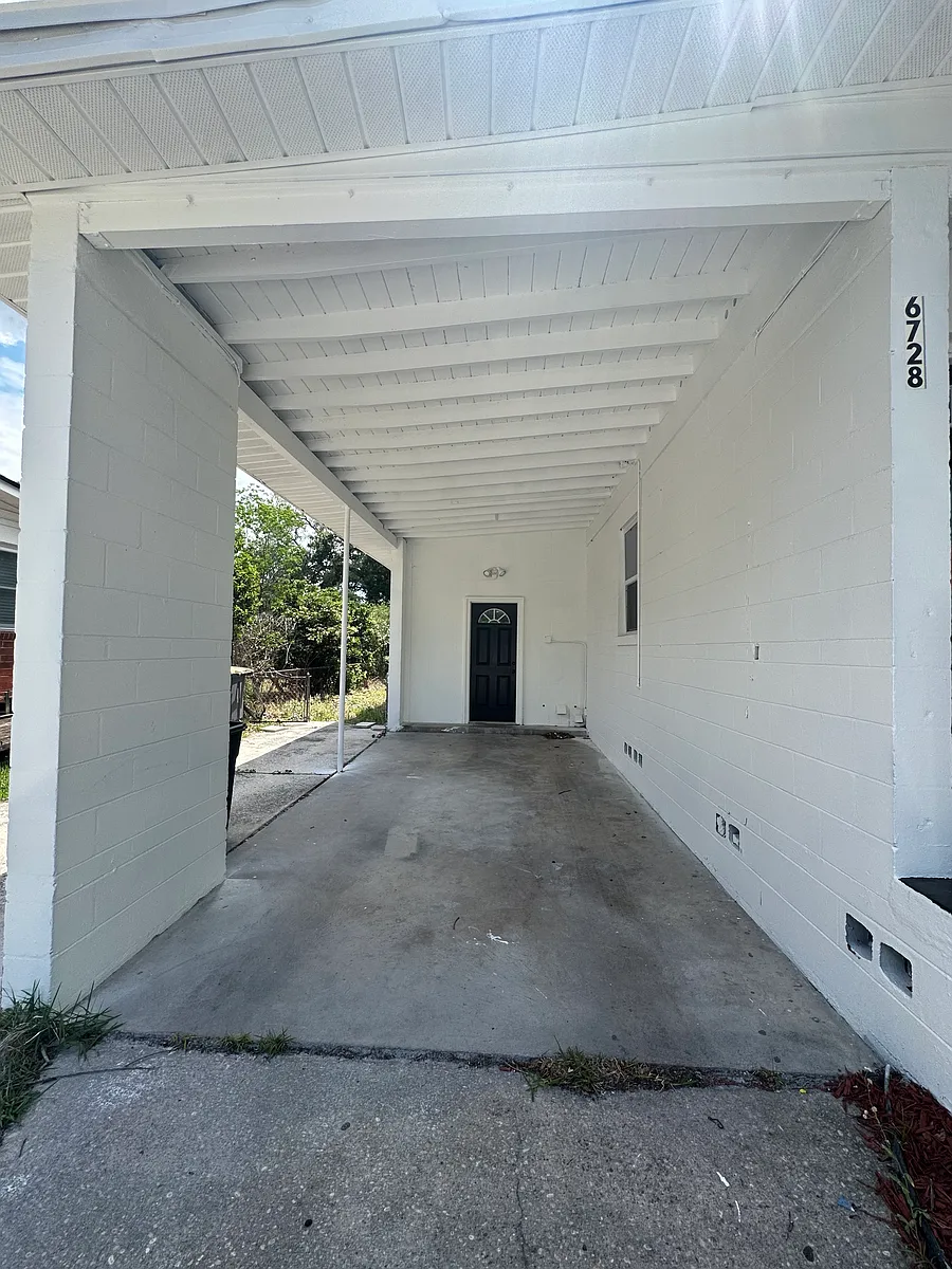 Building Photo - 6728 East Rd