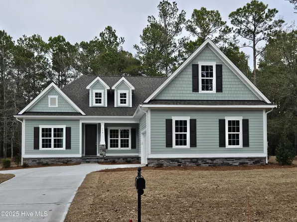 156 Lockhaven Drive SE, Bolivia, NC 28422