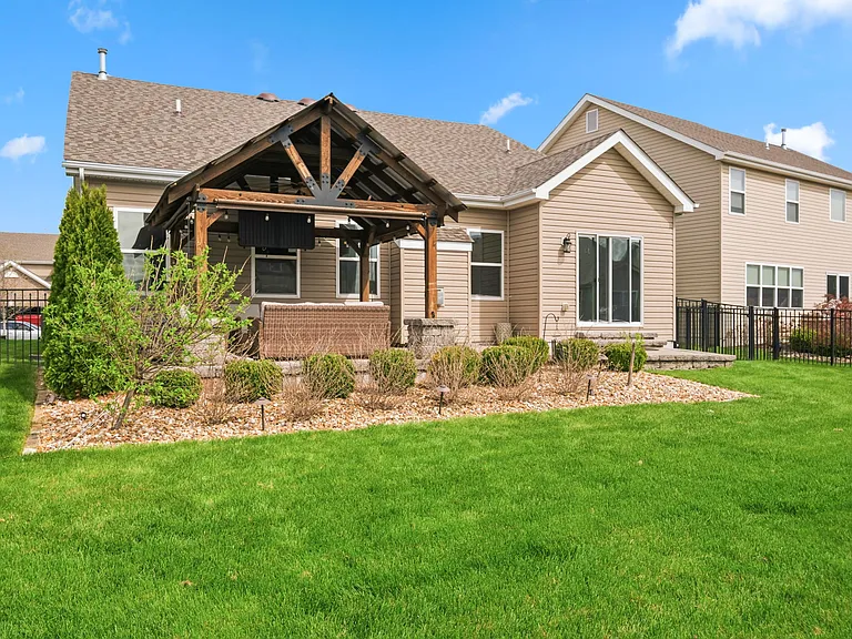 3456 Harbor Crossing Dr — Photo 46