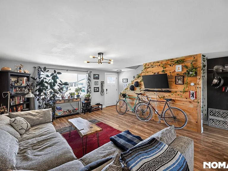 4818 W 11th Ave — Photo 1