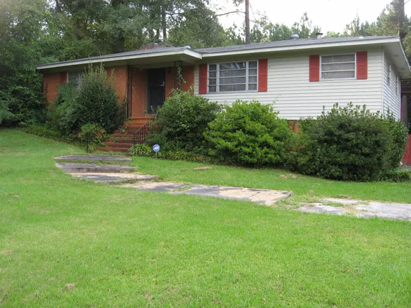 43 Oakcrest Rd, Laurel, MS 39440