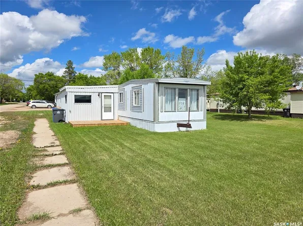 702 Railway AVENUE, Arcola, SK S0C 0G0